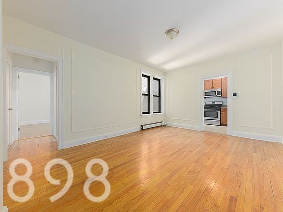 2nd image of 37-33 College Point Blvd APT B2e