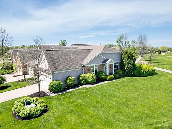 2nd image of 946 Grand Cypress Ct