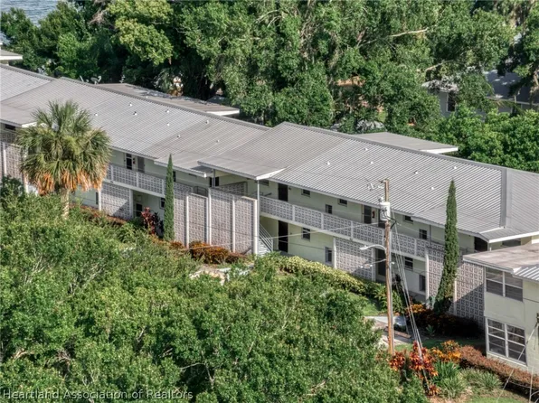 102 E Pleasant St APT 201, Avon Park, FL 33825