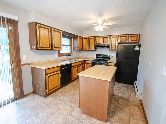 5th image of 3703 Willow Heights Dr SW