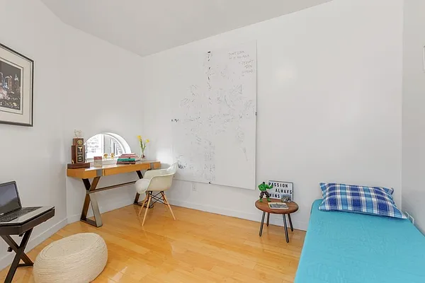 Sold by Compass | media 7