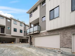 2477 Beck Rd, Abbotsford, BC V2S 4S3