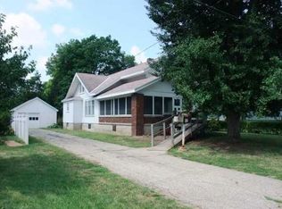 122 Riverside Dr, Troy, OH 45373