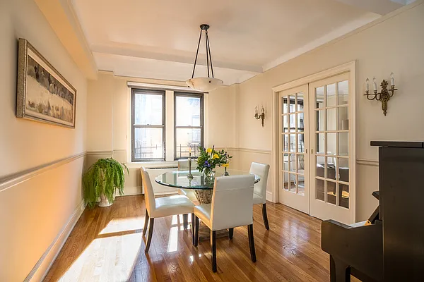 Sold by Stribling | media 15