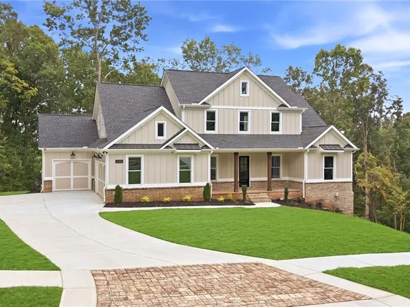 6793 Winding Canyon Rd, Flowery Branch, GA 30542