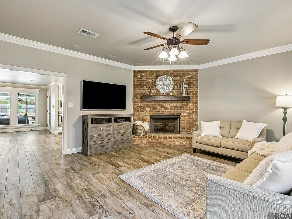 7640 Hickory Ridge Dr, Denham Springs, LA 70706 | Zillow