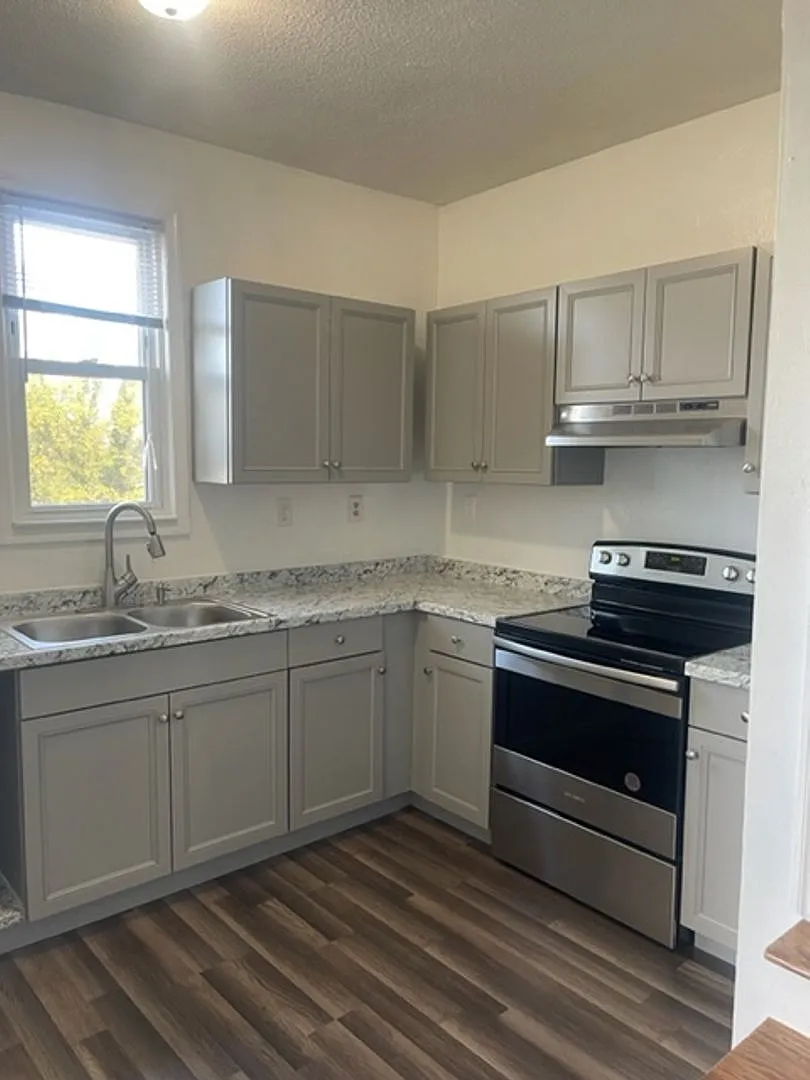 Photo 2 of 26 - 362 Ridgewell Ave #B - Norfolk, VA Building Photo - 362 Ridgewell Ave #B