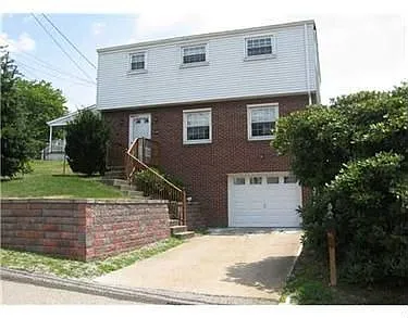 154 2nd Ave photo 1