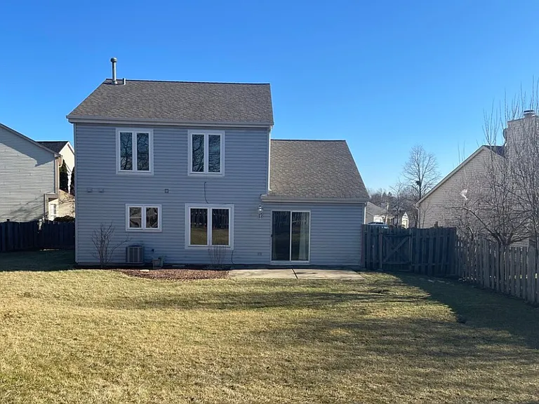836 Benridge Ct — Photo 4
