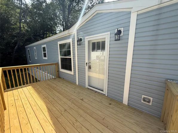 367 Forest Park (aka William St) Street, Wallkill, NY 12589