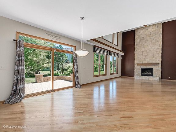 5th image of 805 Deering Ct