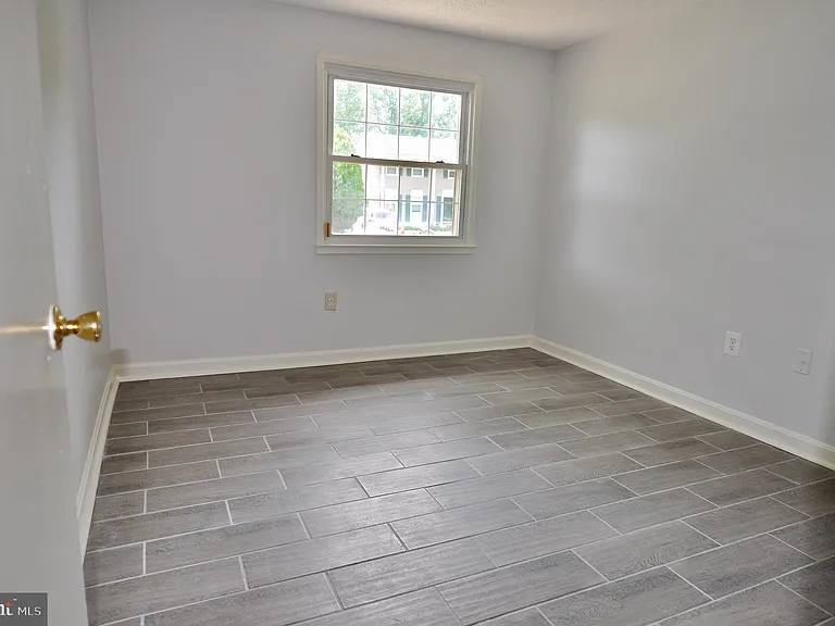 13831 Delaney Rd — Photo 18