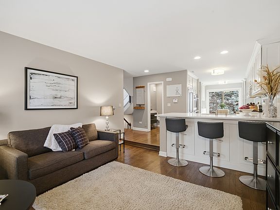 5th image of 27 Park Ln