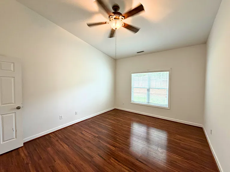 2541 Spring Oaks Way — Photo 29