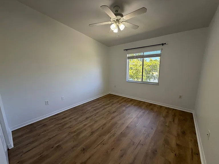 8274 Key Royal Cir #1032 — Photo 9