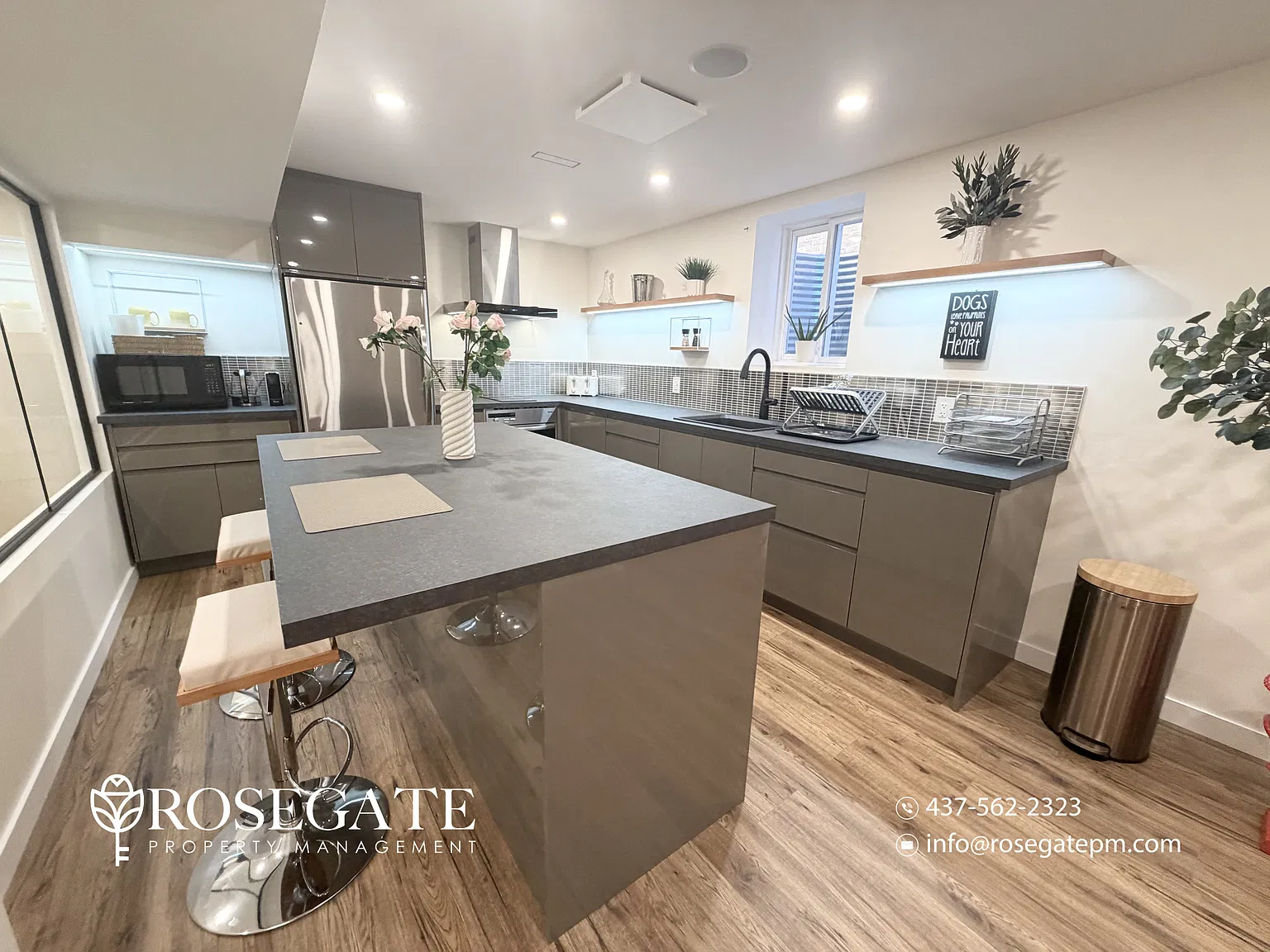 3183 Forrestdale Circle Mississauga — Photo 2