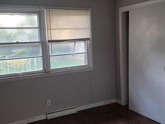 4th image of 5735 N Alton Ave