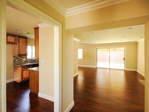 3rd image of 5220 Fernwood Way