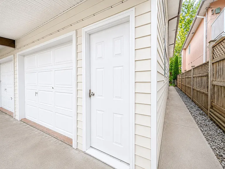 5838 Kerr St #2BR — Photo 1