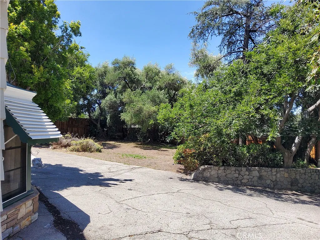 3 bed, 1442 sqft, $5,300 — Photo 4