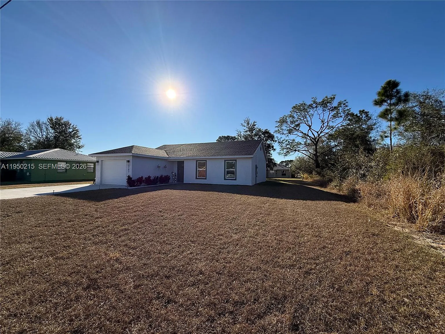 3 bed, 2.0 bath, 1400 sqft, $1,800 — Photo 4