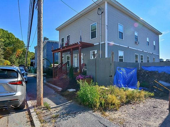 4th image of 21-23 West St