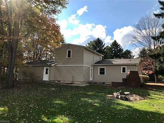2nd image of 6240 Gladys St