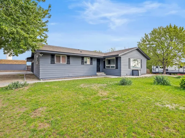 1202 Karen Ave, Benton City, WA 99320