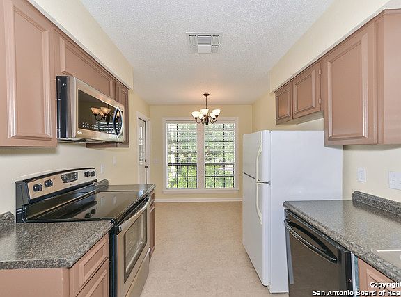 4th image of 165 W Rampart Dr APT 708