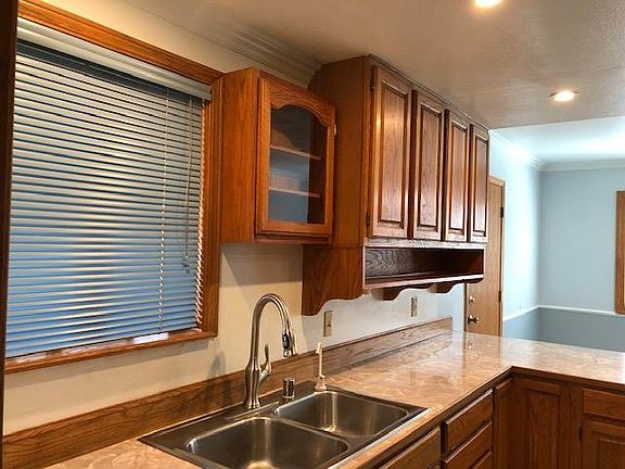 2nd image of 1419 Luning Dr