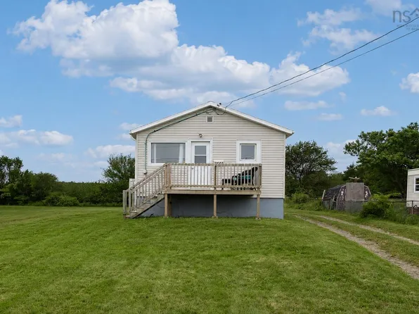 3444 Emerald St, Cape Breton, NS B1H 1H6