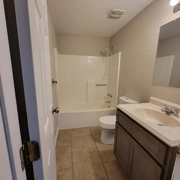 206 Kronos Dr #B — Photo 6