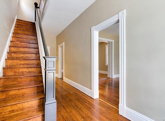 4th image of 600 Bancroft Ave