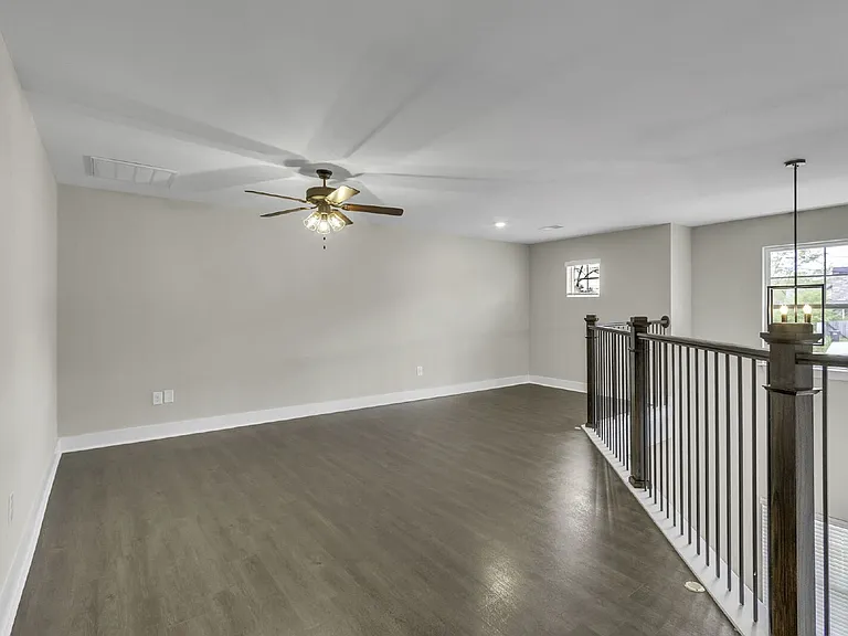 148 Cox St — Photo 17