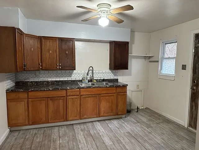 2 bed, 1080 sqft, $975 — Photo 4