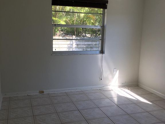 4th image of 12193 SW 82nd Ave #12191