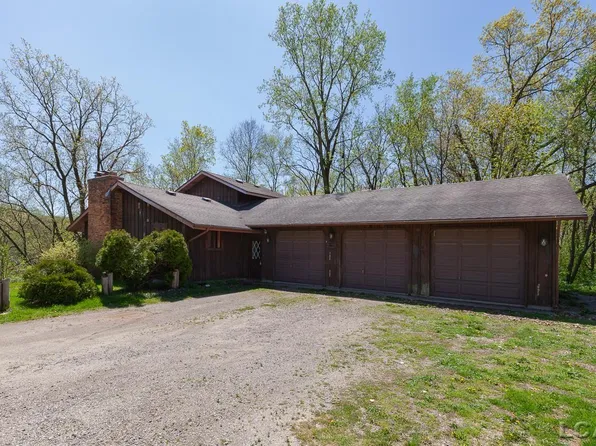 1015 & 1000 Hillcrest Ct, Onsted, MI 49265