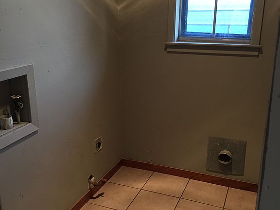 5th image of 605 E 13th Ave