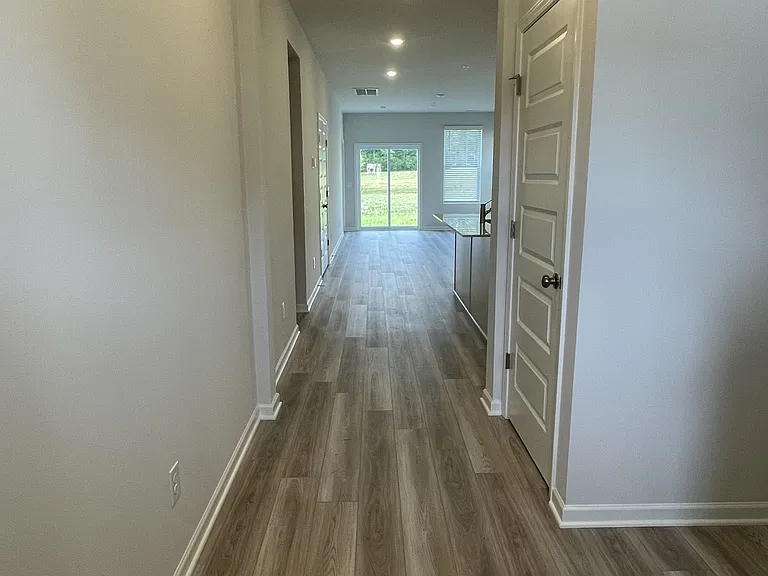 464 Alcott Way — Photo 2