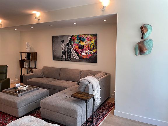 2nd image of 10433 Wilshire Blvd APT 202