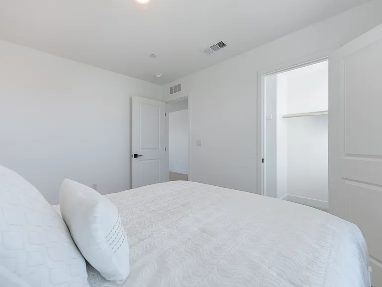 84450 Malora Ct — Photo 32