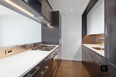 Rented by R New York