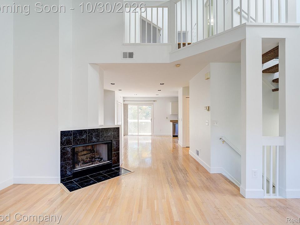 1322 S Main St, photo 6