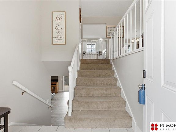 4th image of 3083 College Dr