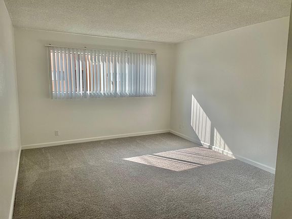 5th image of 245 E Del Mar Blvd #1