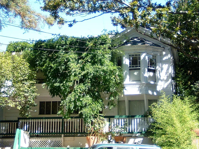 Throckmorton Ave — Photo 15