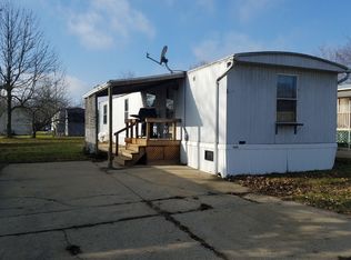 10962 Leader Rd, Chardon, OH 44024