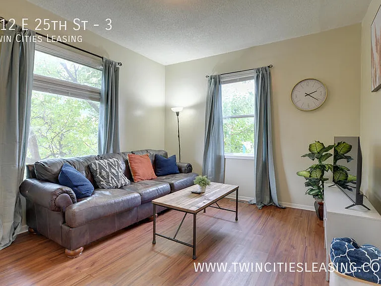 912 E 25th St #3 — Photo 15