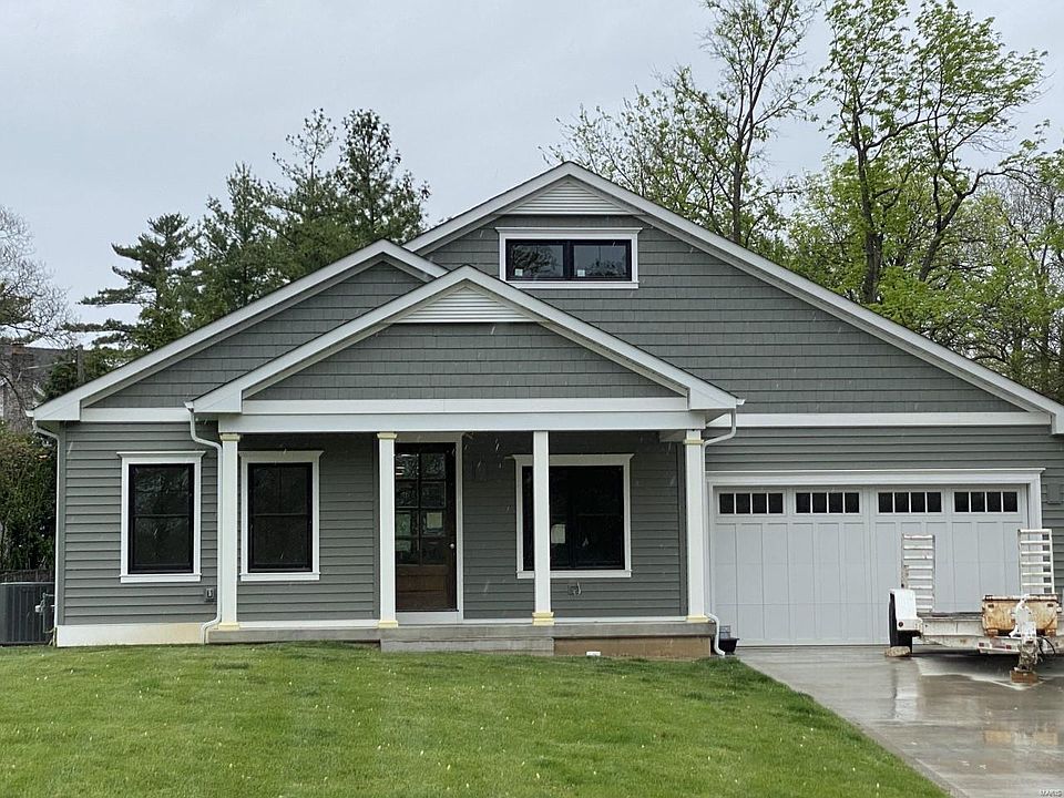 1st image of 907 W Rose Hill Ave