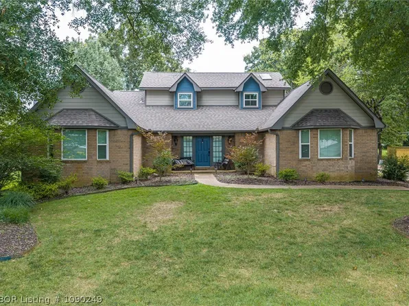 8808 Canterbury Cv, Fort Smith, AR 72903